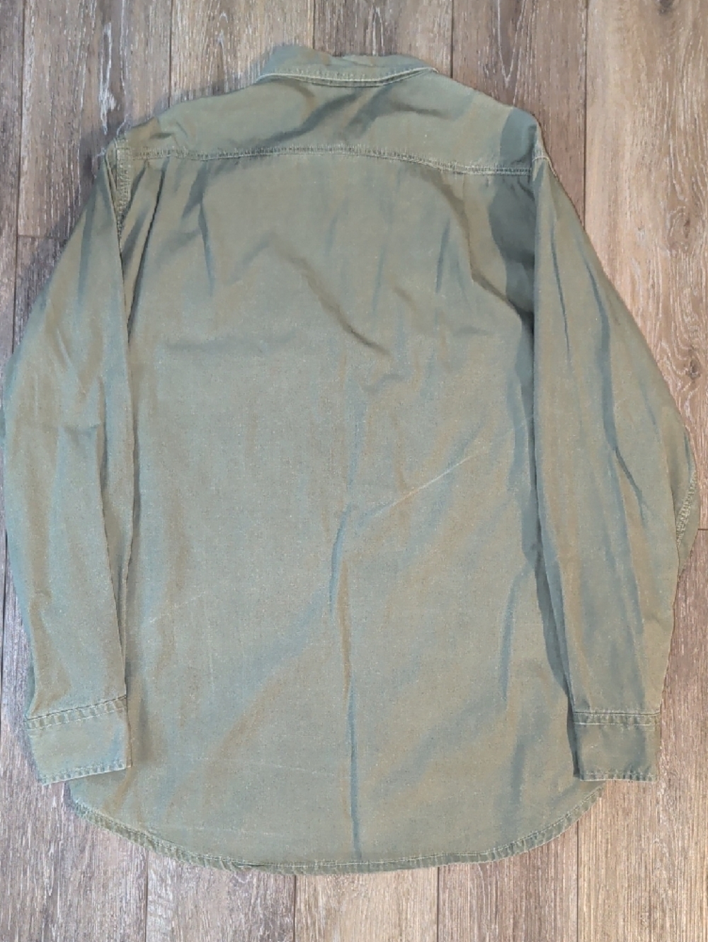 Vintage Carhartt Men's Work Shirts Pair - Tan & Olive Green - Picture 11 of 11